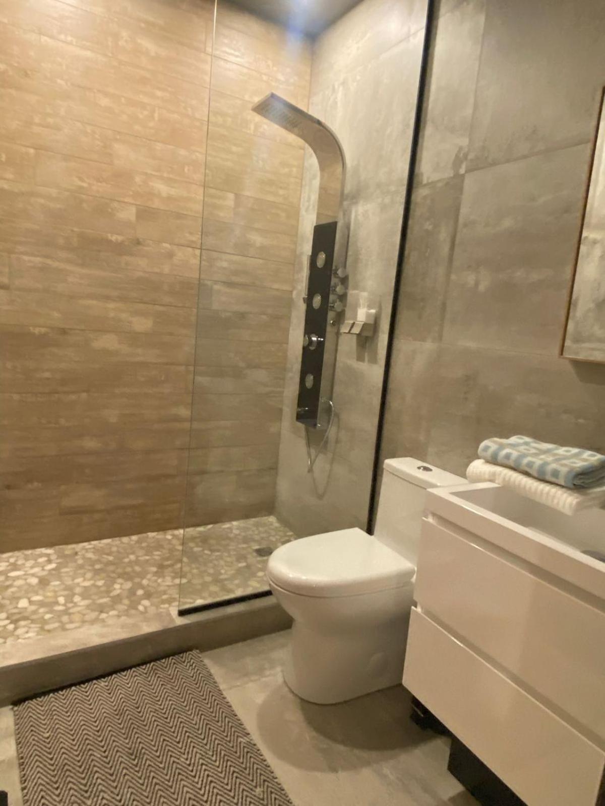 Private Room & Private Bathroom In Le Plateau Μόντρεαλ Εξωτερικό φωτογραφία
